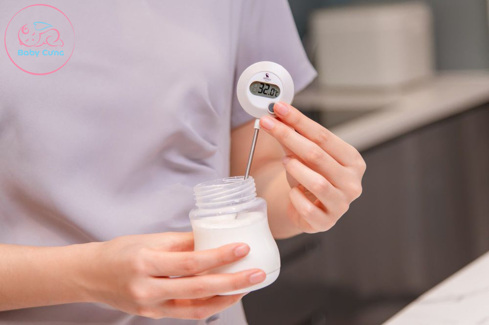 Pha sữa cho em bé nhiệt độ bao nhiêu